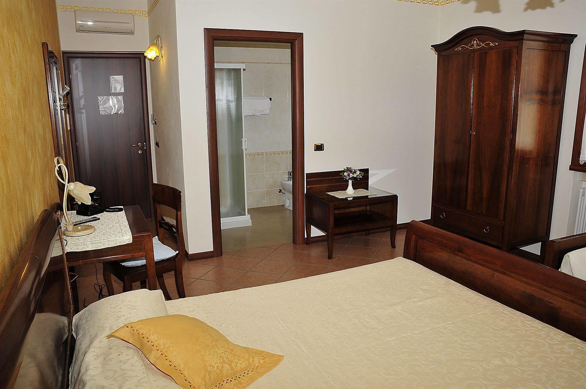 Locanda Al Pigno Sona Buitenkant foto